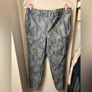 Camo pants
